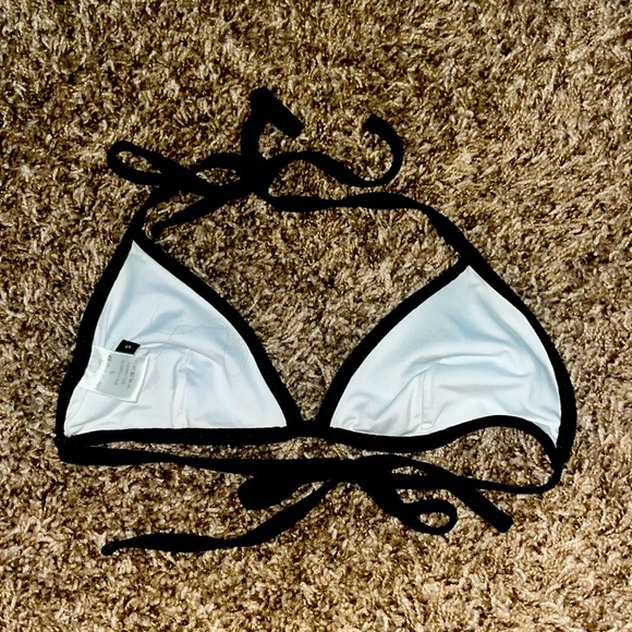 Cute bikini top - Picture 2 of 2